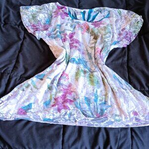 COLORFUL FLORAL SHORT-SLEEVED, LACE TUNIC, MED, POLY